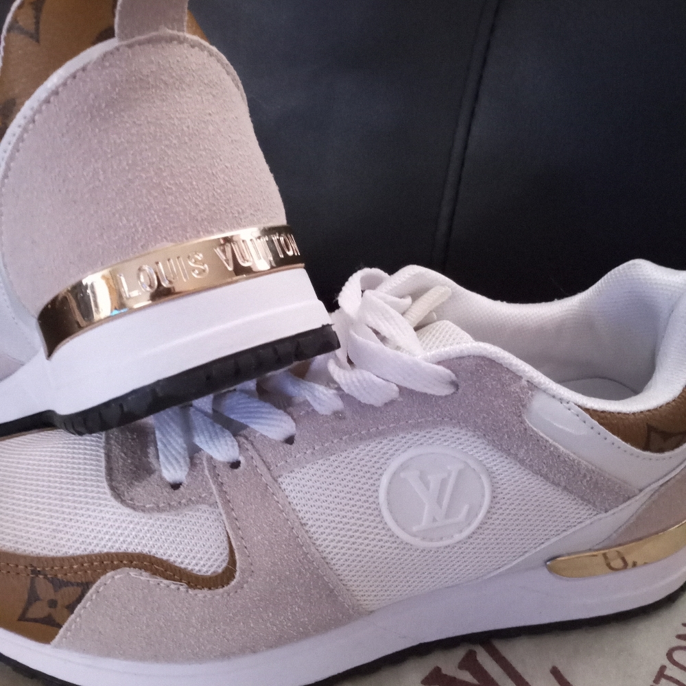Louis Vuitton Sneakers
